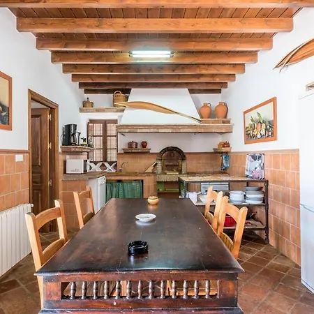בית כפרי Cortijo Caballerias אלורה