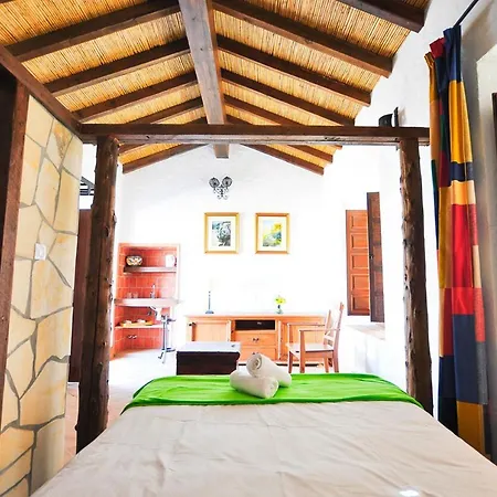 Cortijo Caballerias בית כפרי אלורה